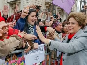 Governo limita viagens de Dilma com aviões da FAB