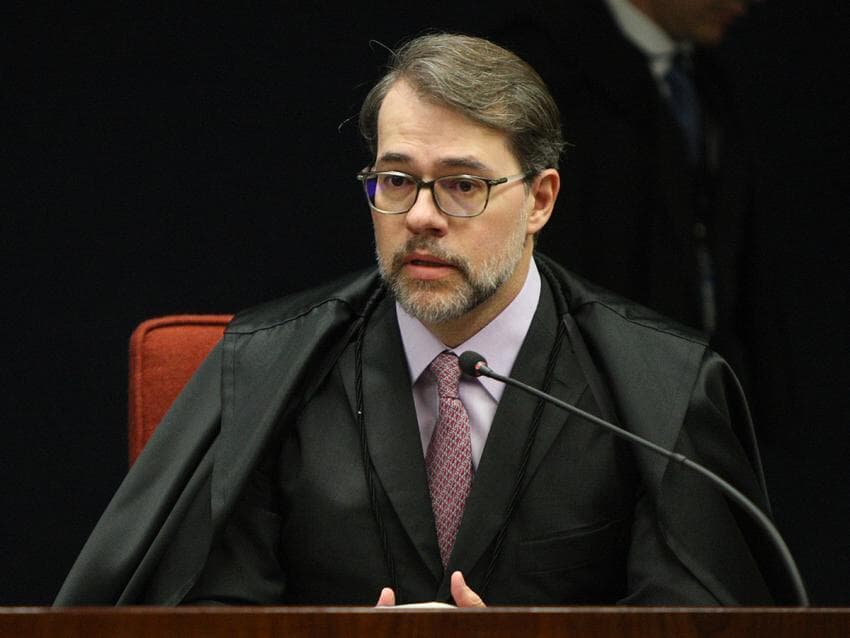 Toffoli volta a ser alvo de pedido de impeachment