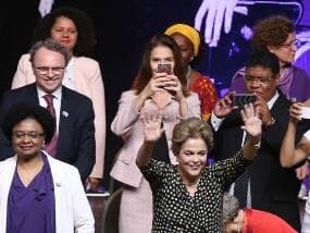 Impeachment: "processo golpista" tem viés de machismo, diz Dilma