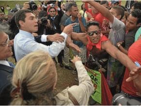 Vamos parar com esse papo torto de "coxinhas" e "petralhas" ou vamos nos enterrar como nação?