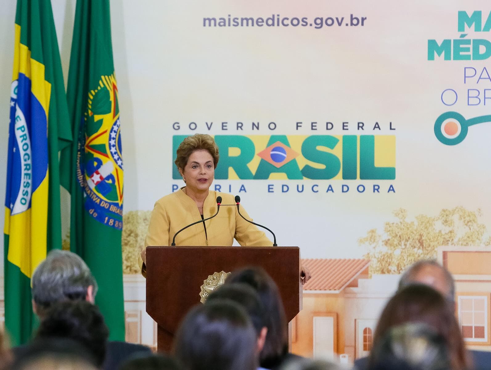 Dilma vai anunciar reajuste do Bolsa Família e IR em ato da CUT