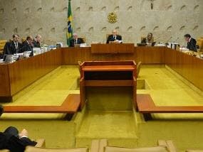 PGR denuncia sete políticos do PP por corrupção