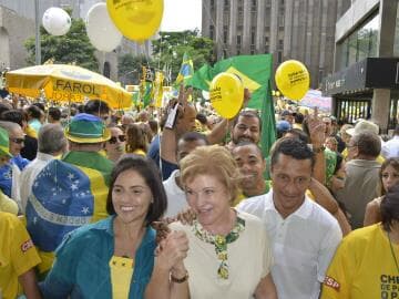 Marta Suplicy nega ter sido hostilizada na Avenida Paulista