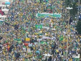 Previsão de chuva no domingo pode influenciar no tamanho dos protestos