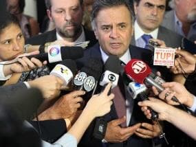 Delcídio pode citar negociação com Aécio durante CPI, diz jornal