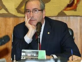 Cunha quer paralisar a Câmara para adiar julgamento