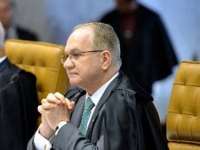 Fachin acolhe rito adotado pela Câmara no processo de impeachment