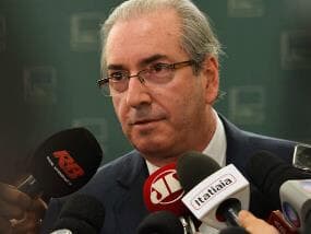 Cunha admite que não declarou recursos no exterior, mas nega ter mentido à CPI