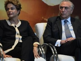 Datas de viagens de Dilma e Temer evitam que Cunha assuma Presidência