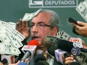 Depois de "chuva de dólares falsos", Cunha restringe acesso à Câmara