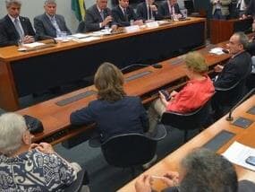 Câmara: um terço do Conselho de Ética tem processo