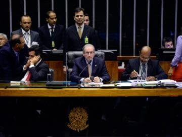 Cunha tentou impedir que provas sobre contas viessem ao Brasil