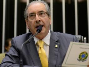 Em editorial, O Globo pede saída de Cunha e estranha falta de indignação