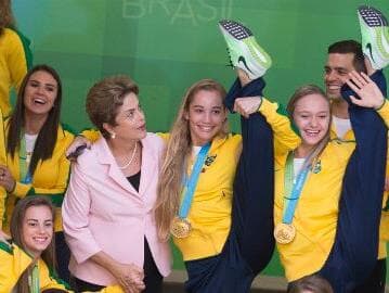 Presidente Dilma é 'barrada' em evento do Bolsa Atleta