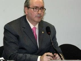 Cunha prepara pacote anti-OAB para o 2º semestre