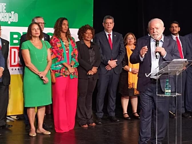 Lula anuncia 16 ministros; entre eles, Alckmin e seis mulheres. Veja lista