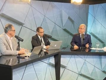 Queiroga dá entrevista a canal de denunciado por ameaça a Barroso e fake news