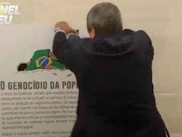 Maia critica destruição de placa sobre genocídio negro