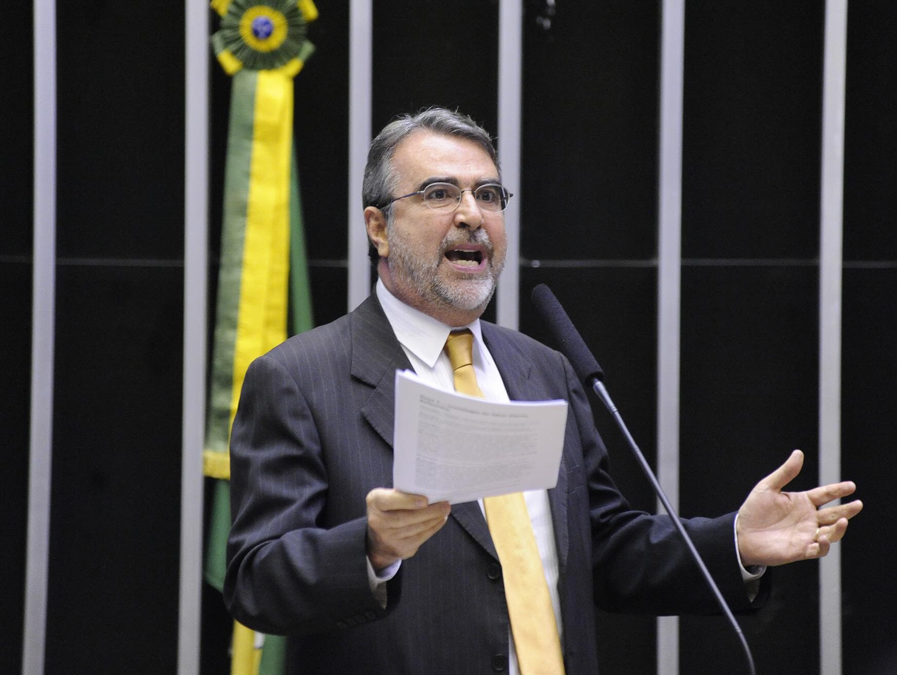 Oposição tranca pauta da Câmara em protesto à reforma da Previdência