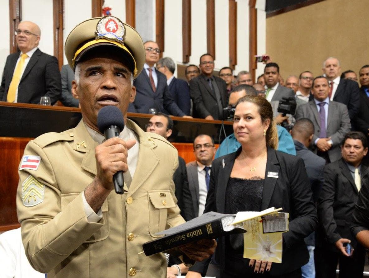 Pastor e militar, deputado mais votado da Bahia declara apoio a Haddad e critica bancada evangélica