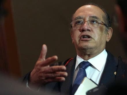 PF abre inquérito para investigar autor de "tomataços" contra Gilmar Mendes