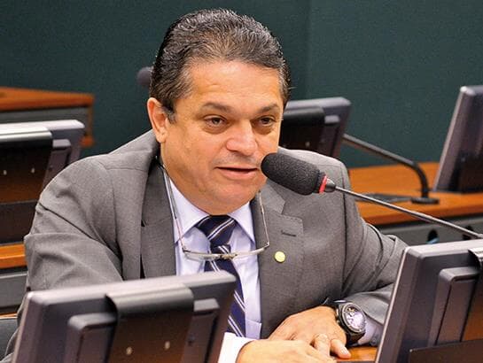 Supremo manda PF prender deputado condenado em segunda instância