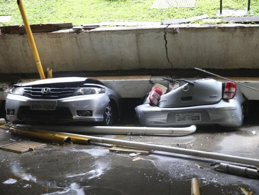 Teto de garagem de prédio desaba e destrói 25 carros em Brasília