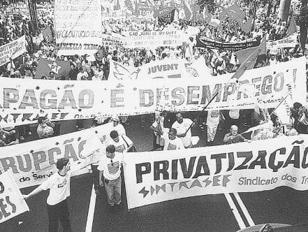 Privatizando com a corda no pescoço