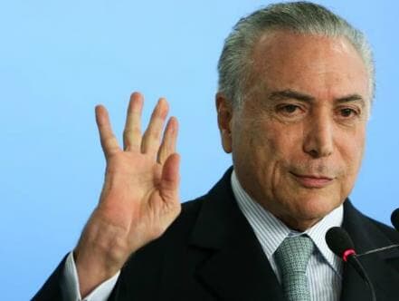 Temer está Maduro para cair. Maduro tem tudo a Temer