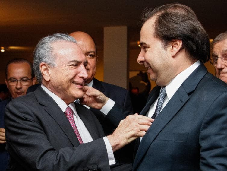 Maia e Temer disputam dissidentes do PSB; Temer tenta reaproximação