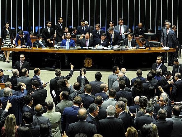 PP, PMDB, PT e PSDB são os partidos com mais parlamentares sob suspeita