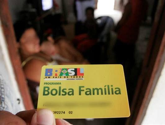 Beneficiários do Bolsa Família superam R$ 15 milhões em doações para eleições 2016