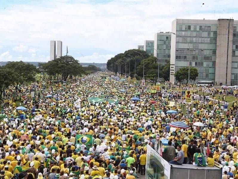 Dividido, movimento pró-impeachment de Dilma mantém protesto para domingo