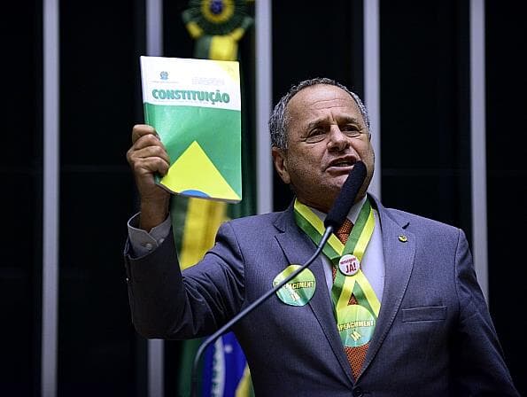 Sucessão na Câmara: Manato promete independência do Planalto