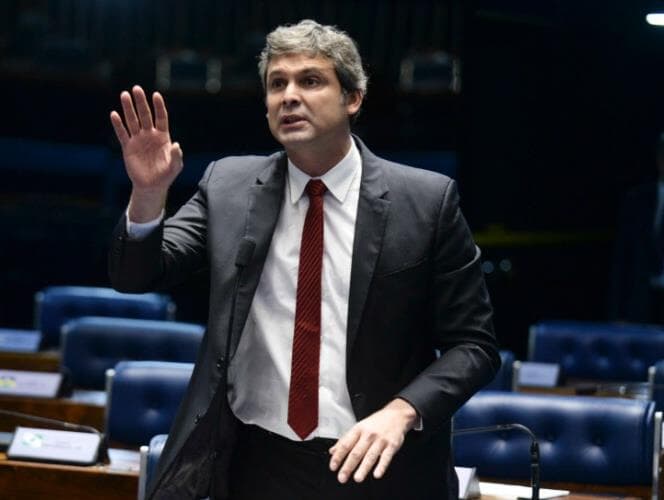 Vídeo: governo cogita ir ao STF apontar desvio de finalidade no impeachment