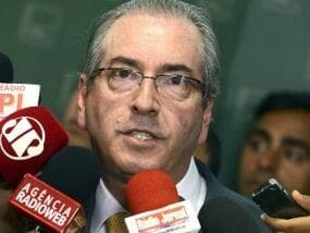 Após decisão do STF, Cunha diz que não renuncia a "nada"