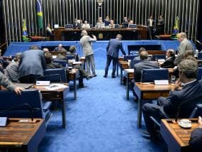 Um terço do Senado responde a acusação criminal