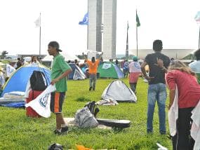 Governo do DF proíbe acampamento na Esplanada até votação do impeachment