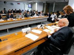 Senado aprova direito de cancelar serviços de telecomunicações pela internet