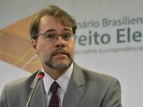 Toffoli recorrerá a Congresso para garantir uso de urnas eletrônicas em 2016