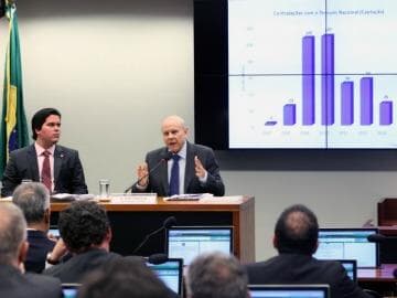 Mantega: 2015 será o ano mais difícil dos países emergentes