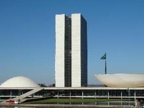 Votações da reforma política opõem Câmara e Senado