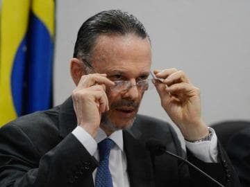 Coutinho nega interferência de Lula em contratos internacionais do BNDES