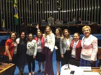 Senado aprova cota mínima para mulheres em primeiro turno