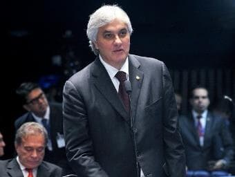 Delcídio do Amaral é o novo líder do governo no Senado