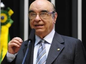 Família se 'perpetua' há dois séculos no Congresso