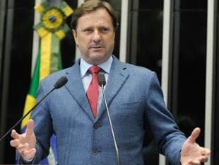 Líder do PDT no Senado vira réu no Supremo