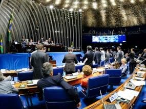 Subsídios, cotas e benefícios dos senadores