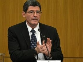 Governo adotou medidas para reequilibrar economia, diz Levy