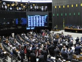 PT e PMDB perderam 2,3 milhões de votos na Câmara